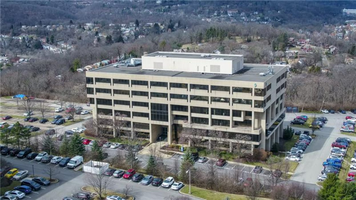 750 Holiday Dr, Pittsburgh, PA for lease Primary Photo- Image 1 of 25