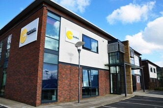 Lancaster Way, Yeadon à louer Photo du bâtiment- Image 1 de 1