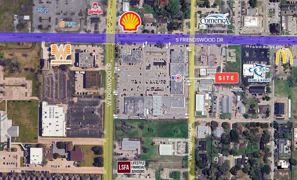 104 S Friendswood Dr, Friendswood, TX for lease - Building Photo - Image 3 of 8