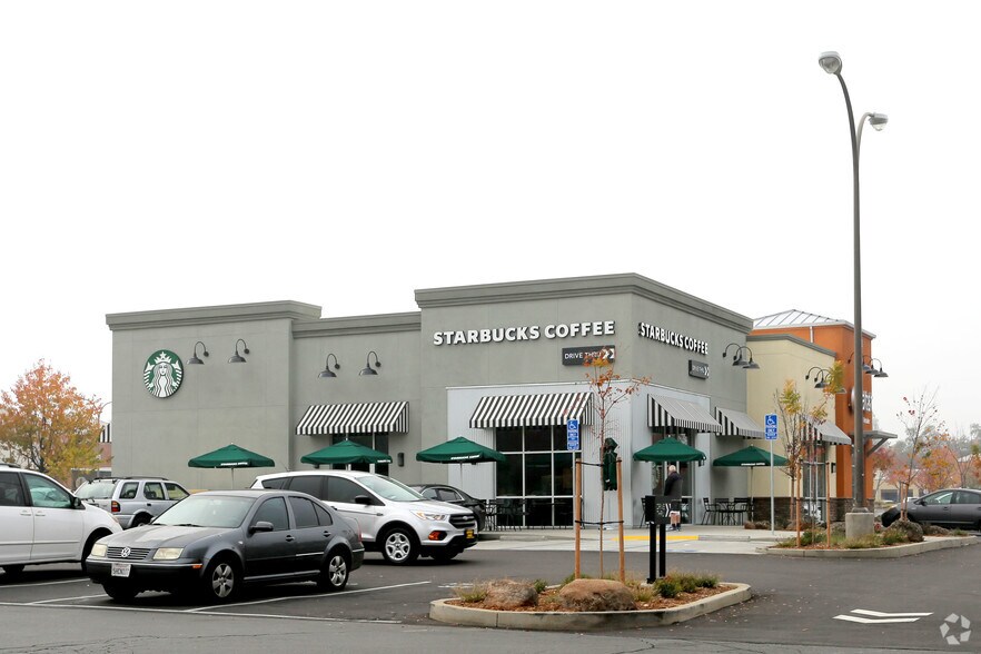 8888 Madison Ave, Fair Oaks, CA à vendre - Photo du bâtiment - Image 2 de 14