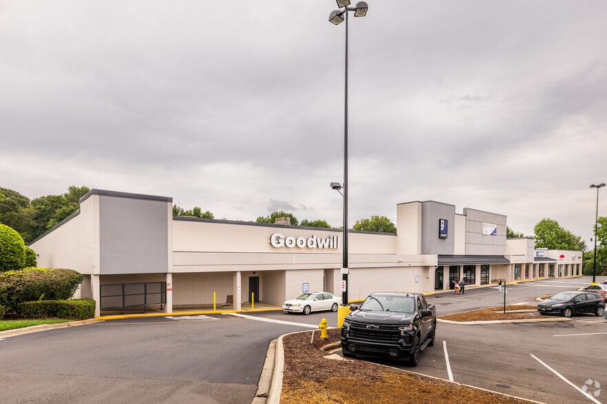 6507-6509 W Wilkinson Blvd, Belmont, NC à vendre - Photo du bâtiment - Image 2 de 4