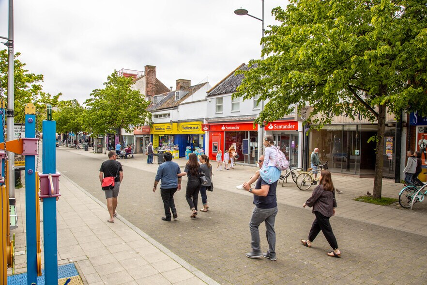 77-79 London Rd N, Lowestoft à vendre - Photo du bâtiment - Image 3 de 3