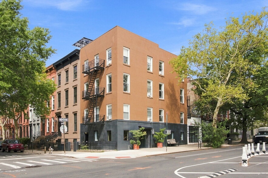 486-488 Court St, Brooklyn, NY for sale - Building Photo - Image 1 of 14