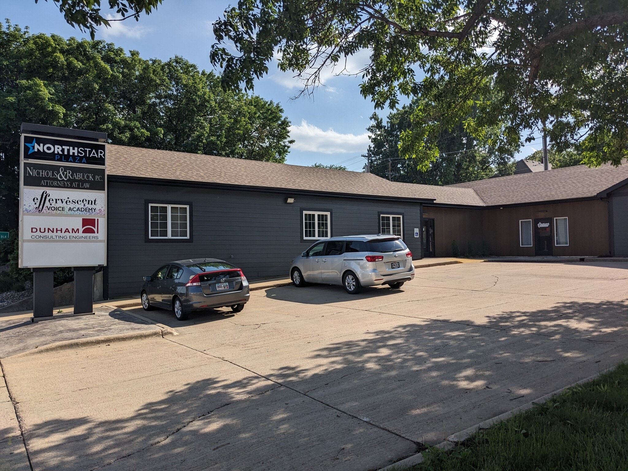427 N Minnesota Ave, Sioux Falls, SD for lease Building Photo- Image 1 of 26
