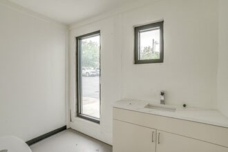 311 N Main St, Weatherford, TX for lease Interior Photo- Image 2 of 6
