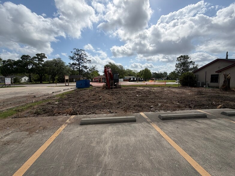 2401 N 16th St, Orange, TX à vendre - Photo du bâtiment - Image 3 de 19