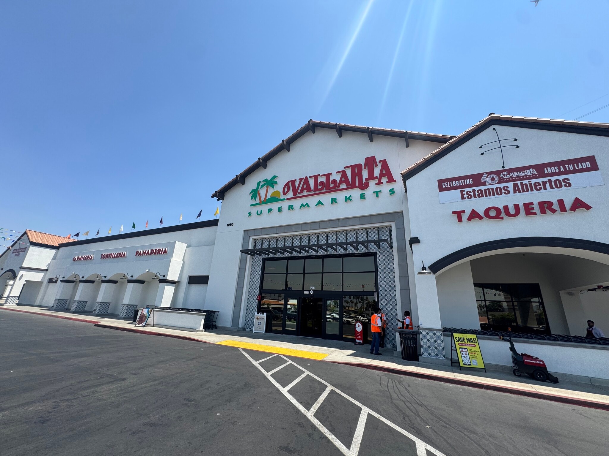 1200-1330 E Washington St, Colton, CA for lease Building Photo- Image 1 of 17