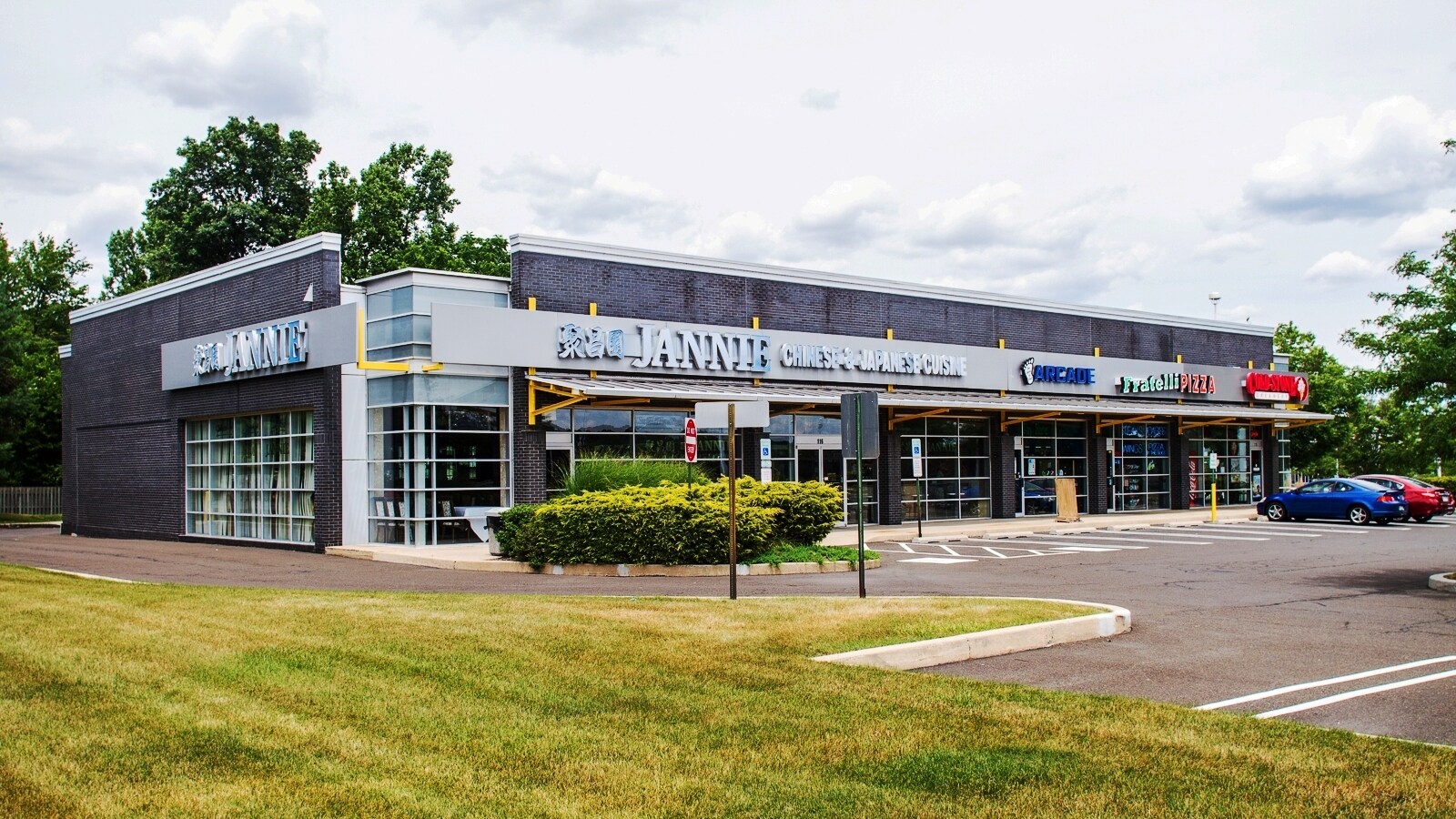 102 Easton Rd, Warrington, PA for lease Primary Photo- Image 1 of 3