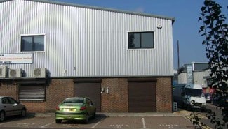 Plus de détails pour Aragon Rd, Yateley - Local d'activités à louer