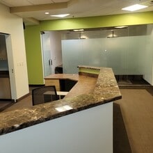 28780 Single Oak Dr, Temecula, CA à louer Photo intérieure- Image 2 de 4