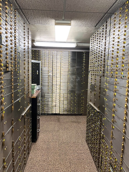 2000 S Hawthorne Rd, Winston-Salem, NC for lease - Building Photo - Image 2 of 8