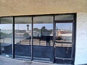 14909 Crenshaw Blvd, Gardena, CA for lease Building Photo- Image 2 of 4