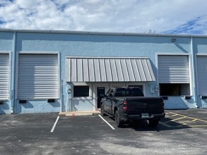 1200-1340 Stirling Rd, Dania Beach, FL for lease Building Photo- Image 1 of 8