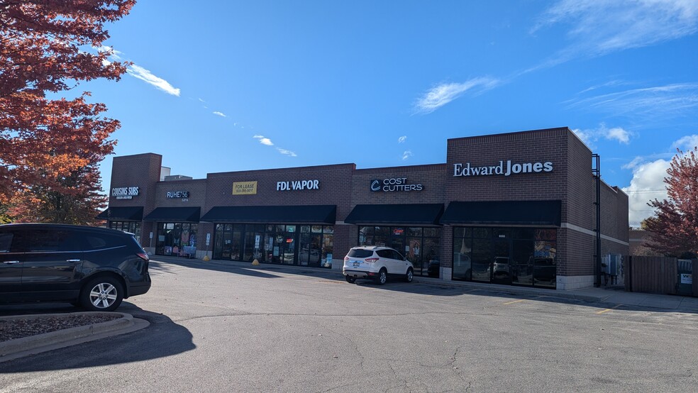 928 S Main St, Fond Du Lac, WI for lease - Building Photo - Image 3 of 3