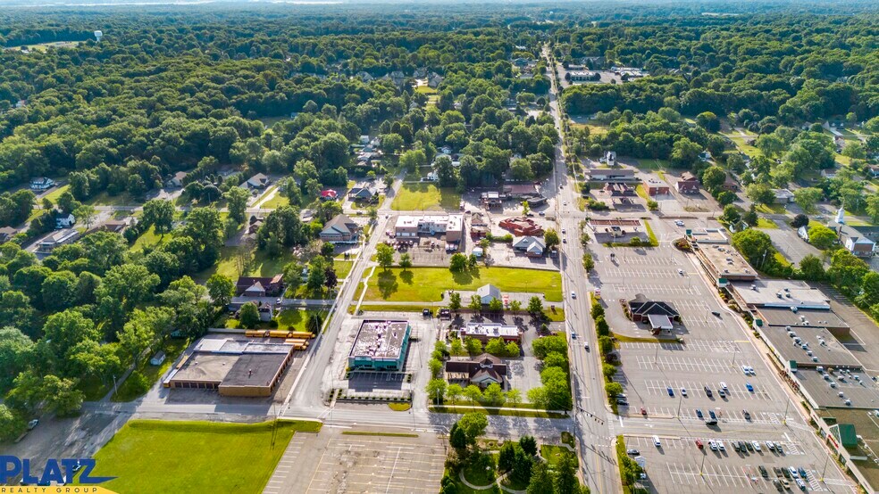 8303 E Market St, Warren, OH à vendre - Photo du bâtiment - Image 3 de 6