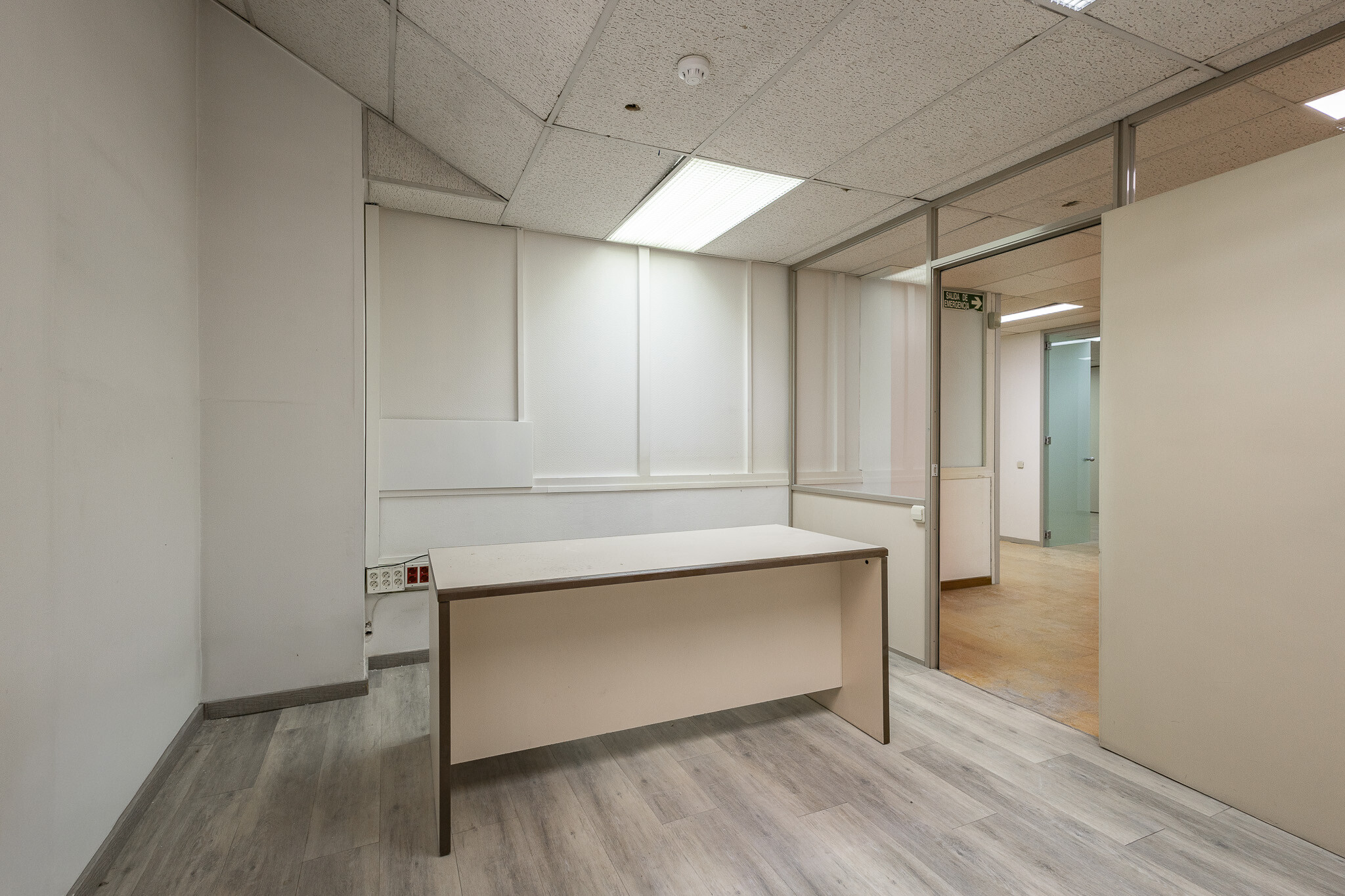 Retail in Barcelona, Barcelona for lease Interior Photo- Image 1 of 26