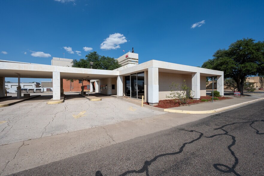 132 W 7th St, Odessa, TX à louer - Photo du bâtiment - Image 3 de 17