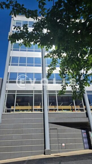 Plus de détails pour 31-39 Rue Du Gouverneur Général Eboué, Issy-les-Moulineaux - Bureau à louer