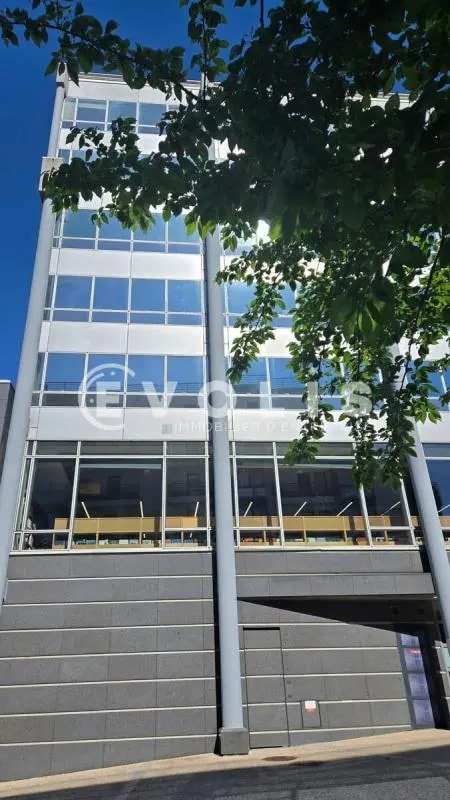 31-39 Rue Du Gouverneur Général Eboué, Issy-les-Moulineaux for lease Building Photo- Image 1 of 12