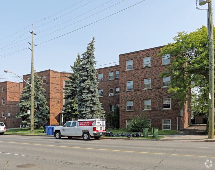 450-452 Aberdeen Ave, Hamilton, ON à vendre - Photo principale - Image 1 de 4