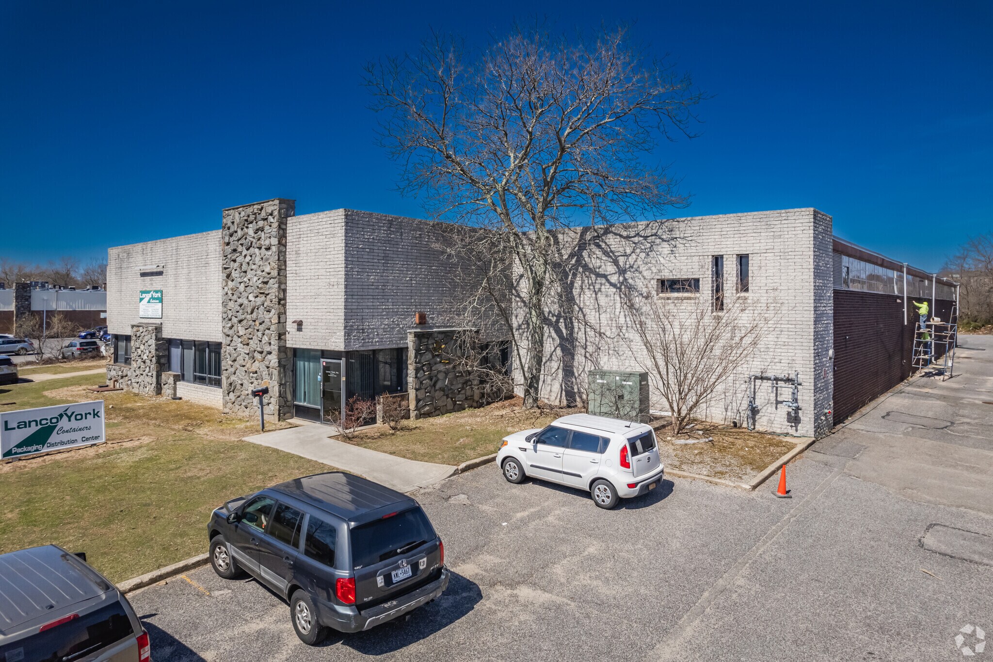 81 Modular Ave, Commack, NY à vendre Photo principale- Image 1 de 1