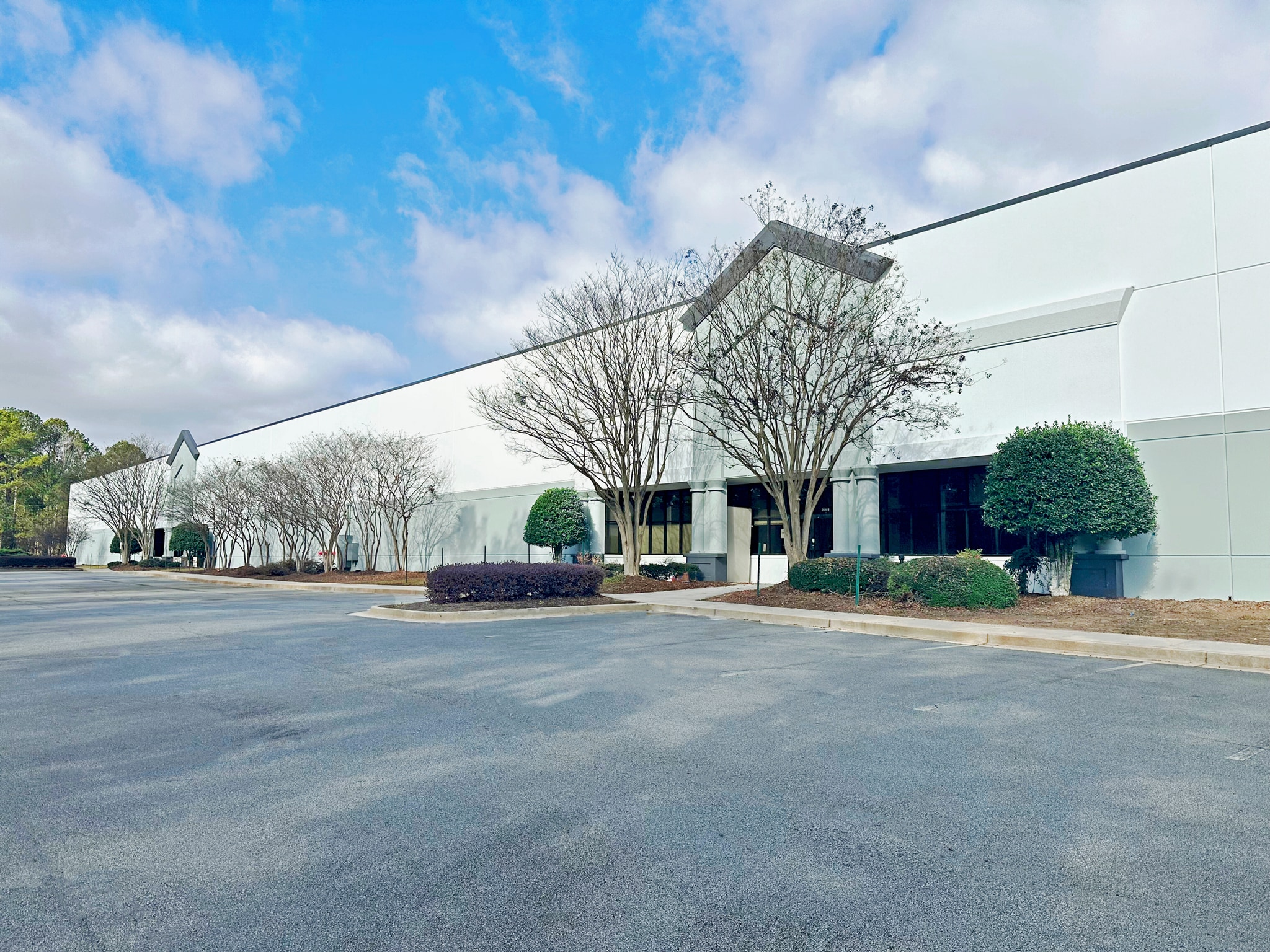 2050 E Park Dr NE, Conyers, GA for lease Primary Photo- Image 1 of 5