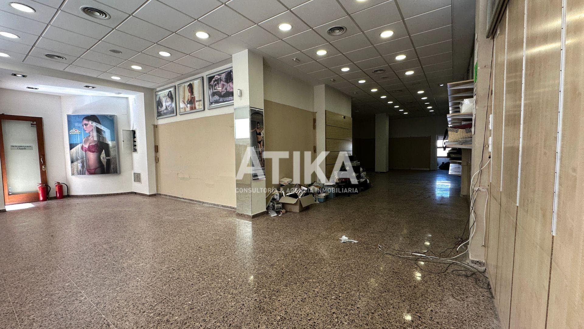 Retail in Ontinyent for lease Interior Photo- Image 1 of 11