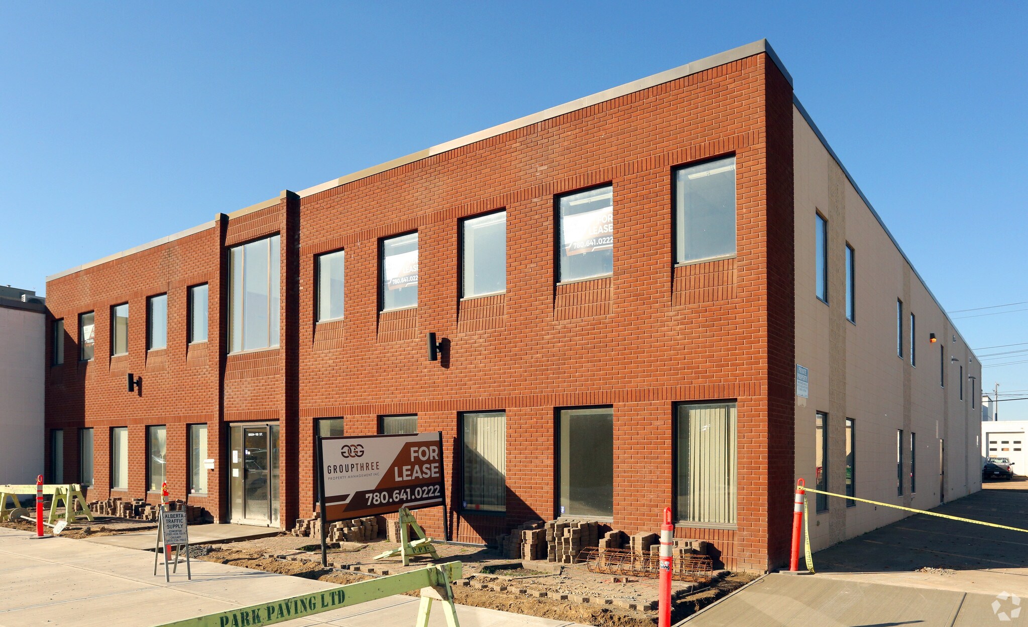 10554 110th St NW, Edmonton, AB for sale Primary Photo- Image 1 of 1