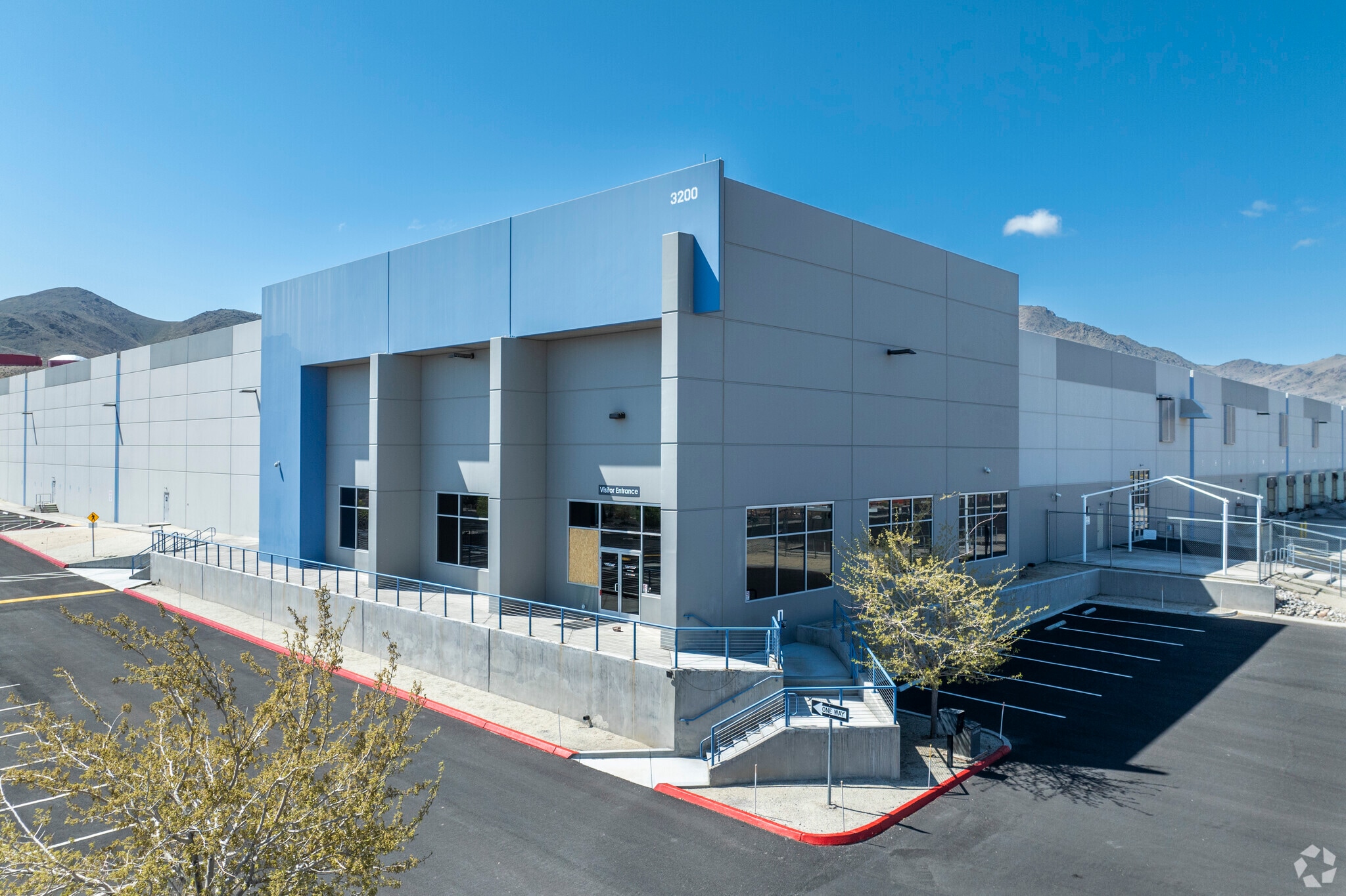 3200 USA Pky, Sparks, NV for lease Primary Photo- Image 1 of 22