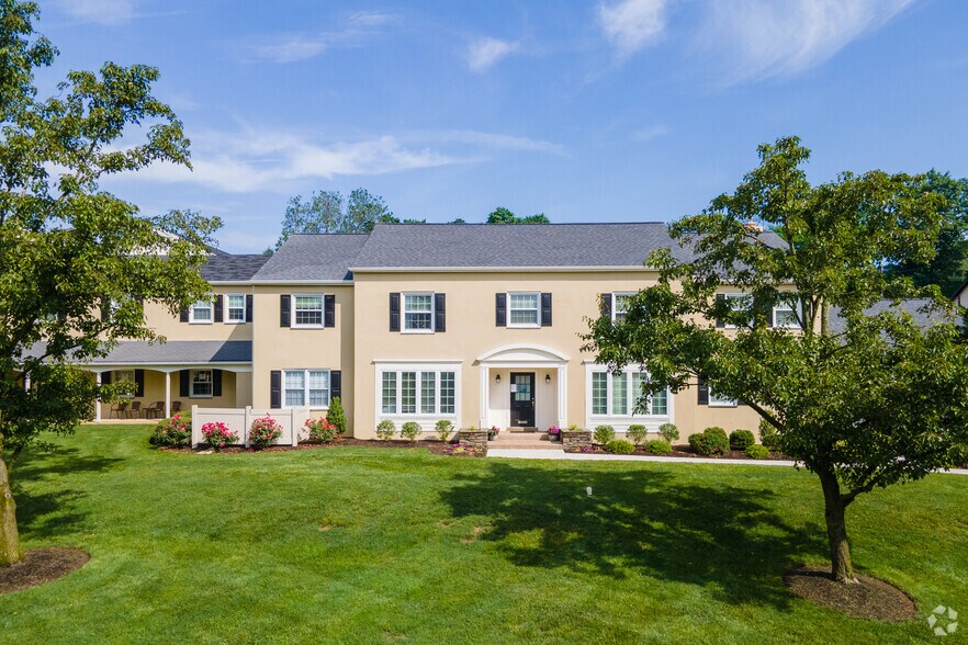 237 W Lancaster Ave, Devon, PA à louer - Photo du bâtiment - Image 3 de 11