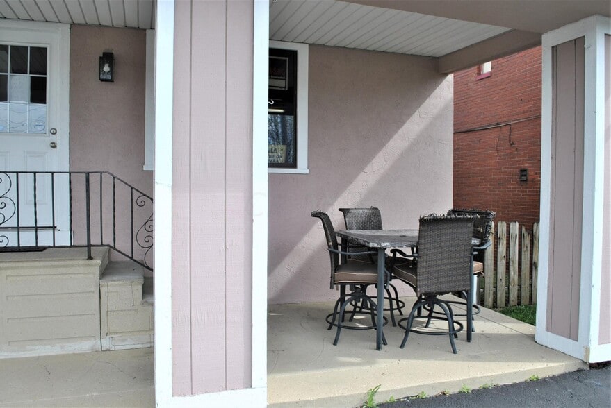 5424 W Broad St, Columbus, OH for lease - Building Photo - Image 3 of 17