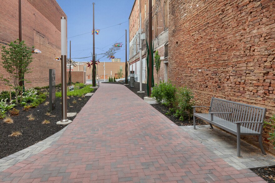 55-59 W Washington St, Hagerstown, MD à louer - Photo du bâtiment - Image 2 de 5