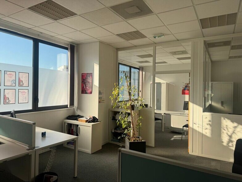 8 Rue Joseph Jacquard, Besançon à vendre - Photo intérieure - Image 3 de 4