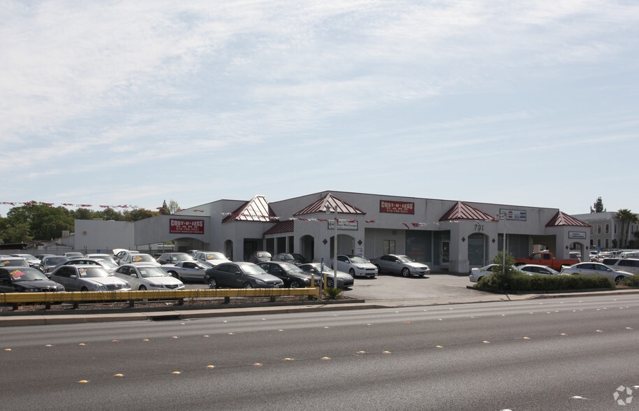 701 Riverside Ave, Roseville, CA for lease - Building Photo - Image 3 of 4