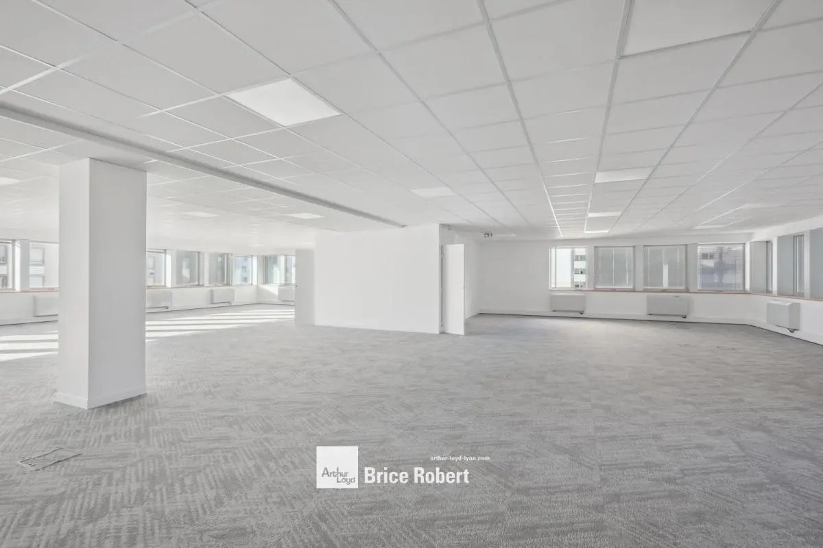 83-85 Boulevard Marius Vivier-Merle, Lyon for lease Building Photo- Image 1 of 6