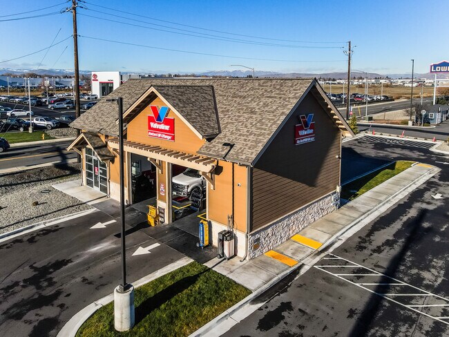 More details for 2239 Longfibre Rd, Yakima, WA - Retail for Sale