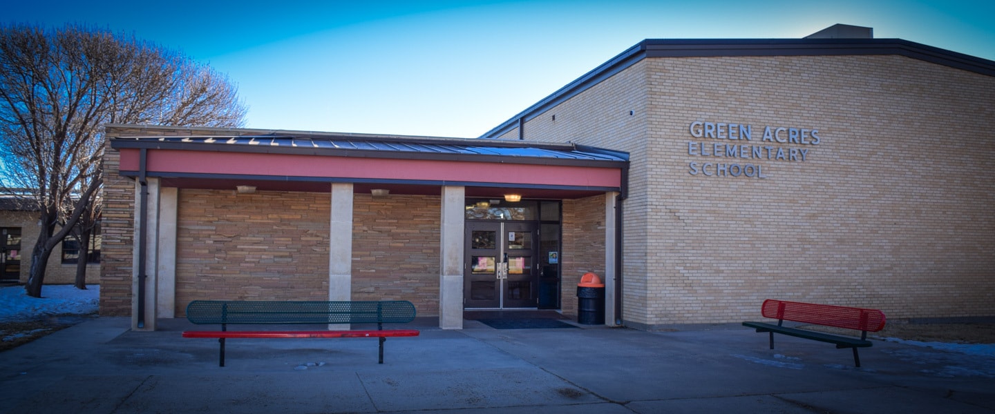 300 Oak Ave, Dumas, TX for sale Primary Photo- Image 1 of 4