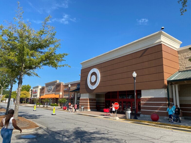 321-355 Azalea Square Blvd, Summerville, SC à louer - Photo du bâtiment - Image 1 de 8