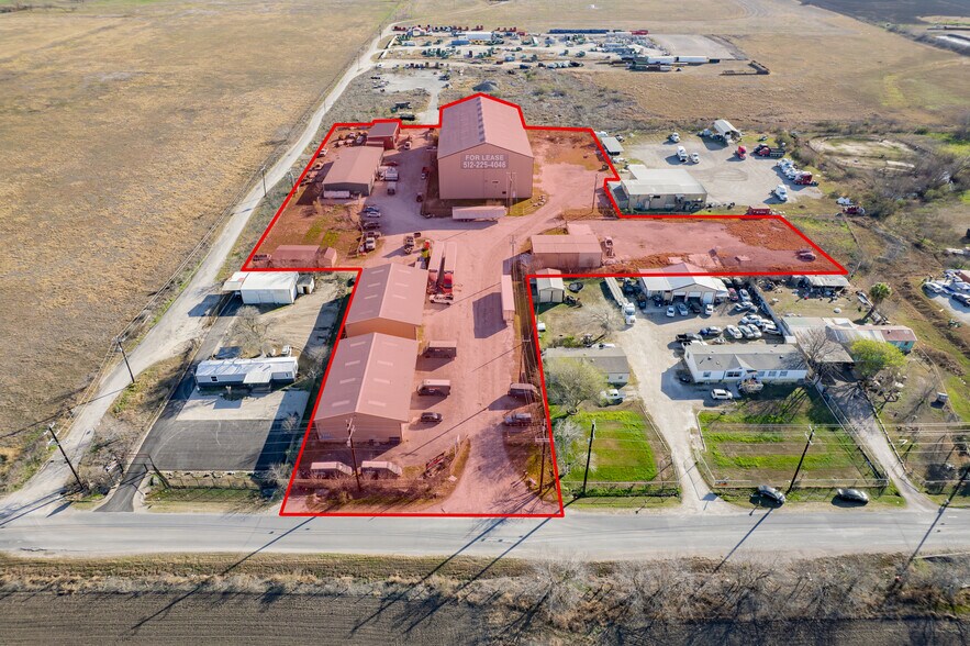 9092 Green Rd, Converse, TX à vendre - Photo principale - Image 1 de 15