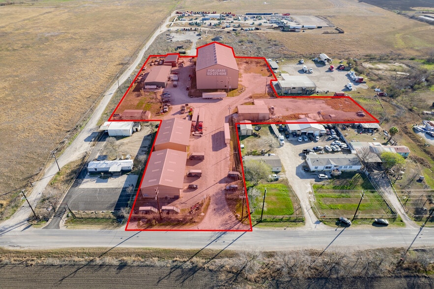 9092 Green Rd, Converse, TX for sale - Primary Photo - Image 1 of 15