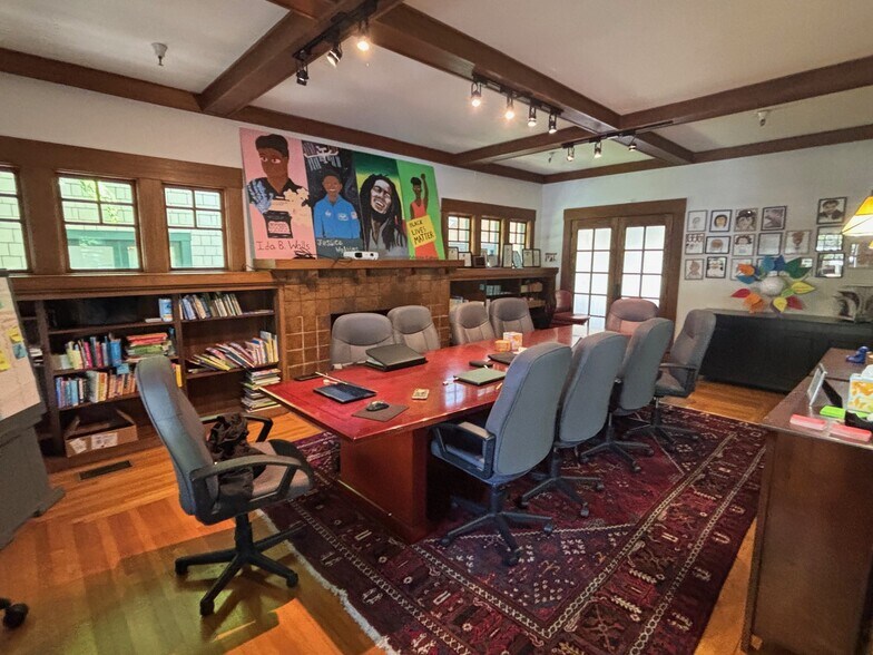 1303 Jefferson St, Napa, CA à louer - Photo intérieure - Image 3 de 7