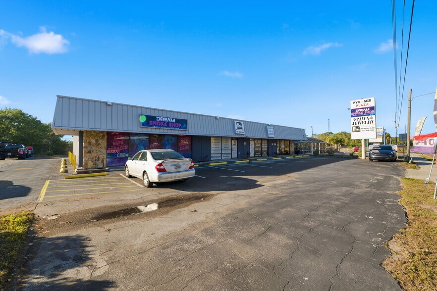 8510 State Road 52, Hudson, FL à louer - Photo du bâtiment - Image 3 de 39