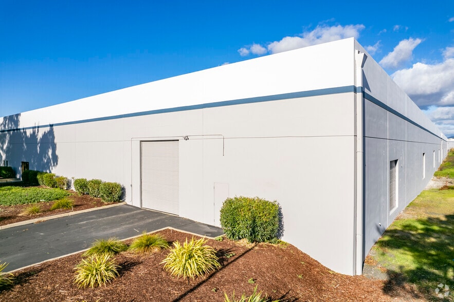 3391-3399 Arden Rd, Hayward, CA for lease - Building Photo - Image 2 of 8