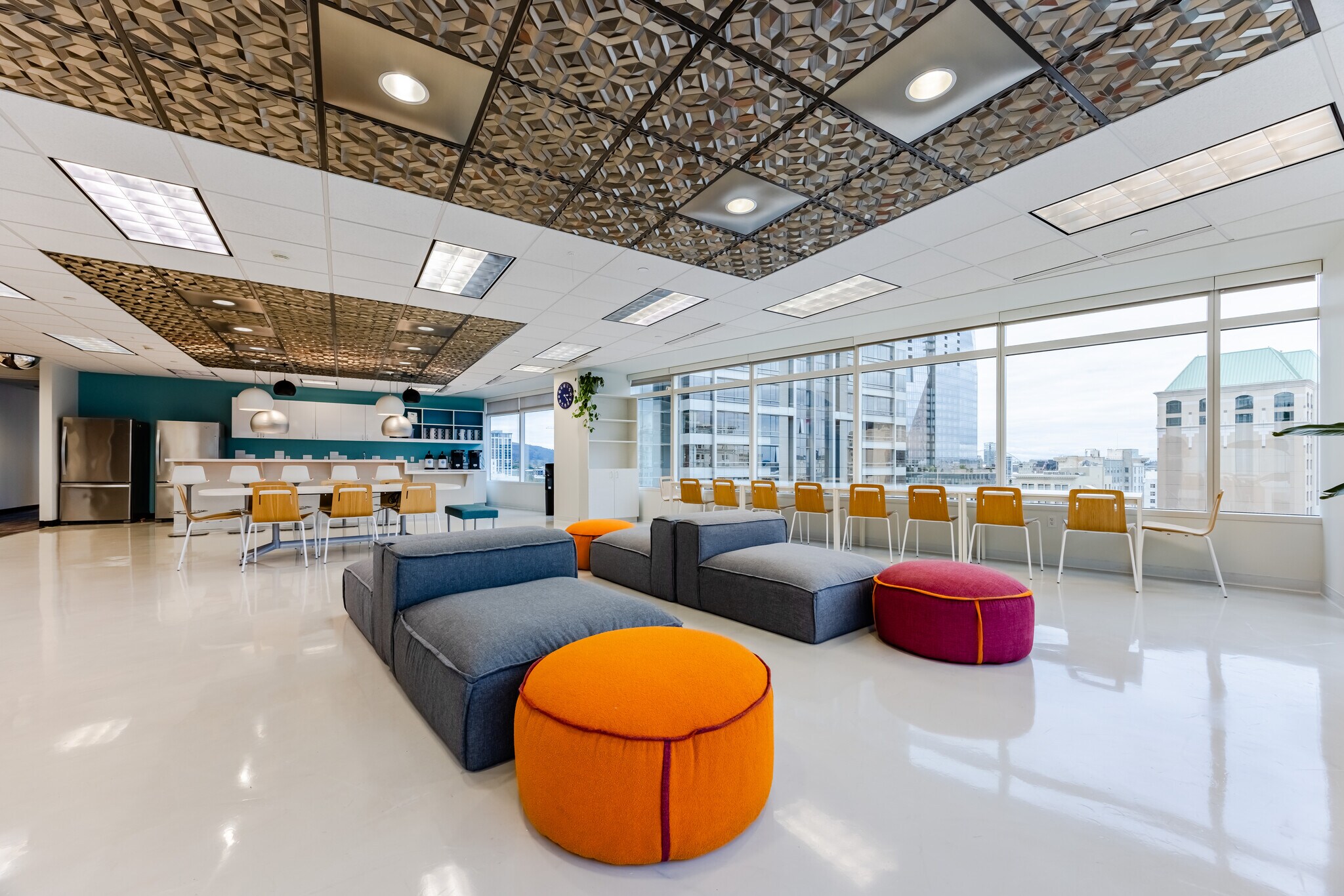 805 SW Broadway, Portland, OR à louer Photo du bâtiment- Image 1 de 7