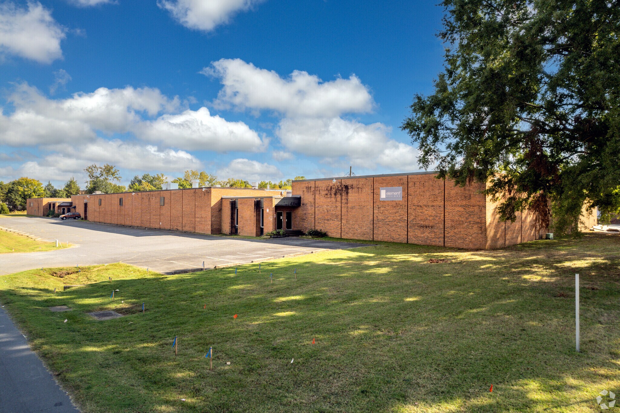 227-325 Crompton St, Charlotte, NC à louer Photo principale- Image 1 de 6