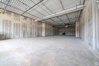 4302-4442 E New York St, Aurora, IL à louer Photo intérieure- Image 1 de 1