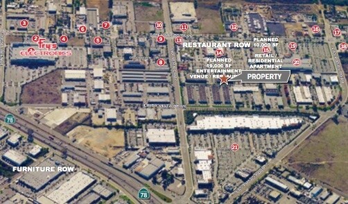 338 Via Vera Cruz, San Marcos, CA à louer - Photo du bâtiment - Image 3 de 6