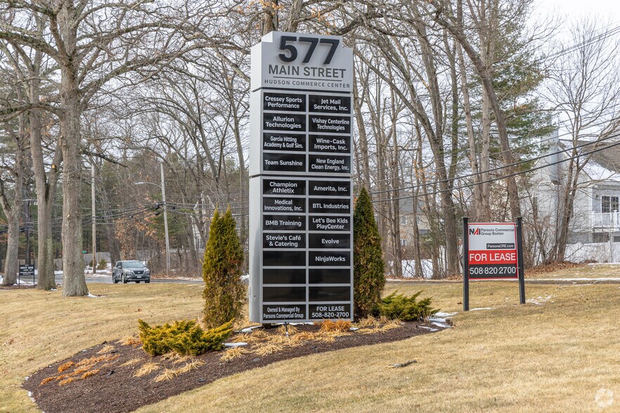 577 Main St, Hudson, MA à louer - Photo du bâtiment - Image 2 de 5