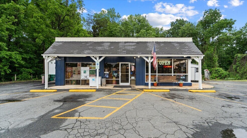 4971 Main St, Walkertown, NC for sale - Building Photo - Image 1 of 1