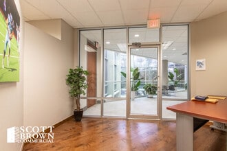 417 Oakbend Dr, Lewisville, TX à louer Photo intérieure- Image 2 de 13